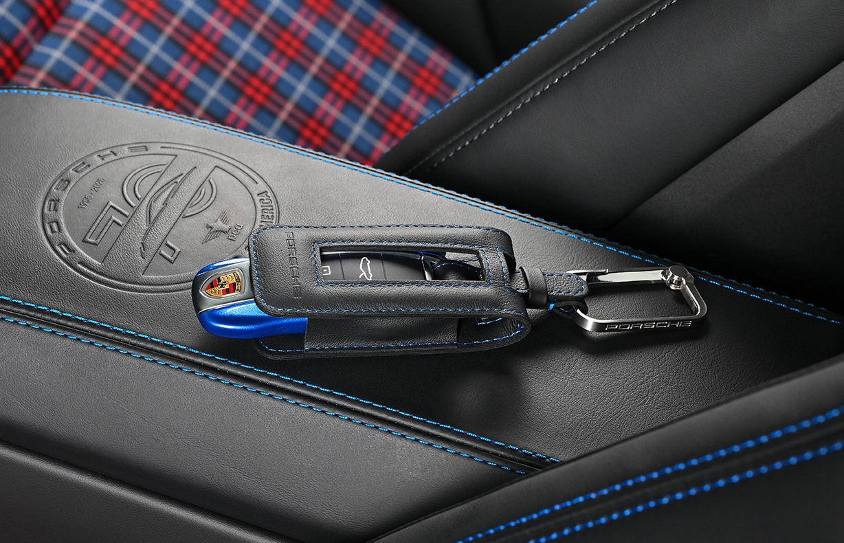 Customizable Leather Key Case (G2) : Suncoast Porsche Parts